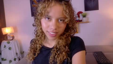 Juliana online show from 05/15/26, 06:59