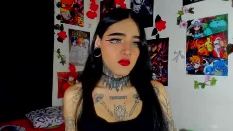 Snapshot of lia_volkov chatting on 09/19/25, 06:37 online show from 09/19/25, 06:37