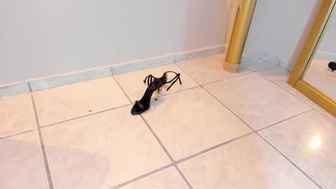 liz walton online show from 03/04/25, 02:53