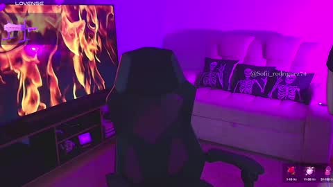 Liaa  online show from 02/04/25, 01:02