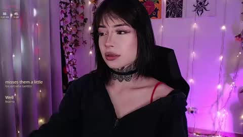 Snapshot of liaa_rodriguezz chatting on 06/27/26, 04:56 Liaa online show from 06/27/26, 04:56
