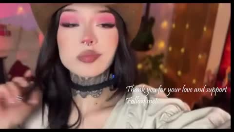 Snapshot of liaa_rodriguezz chatting on 06/28/26, 05:02 Liaa online show from 06/28/26, 05:02