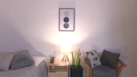 Lia  online show from 11/29/25, 02:42