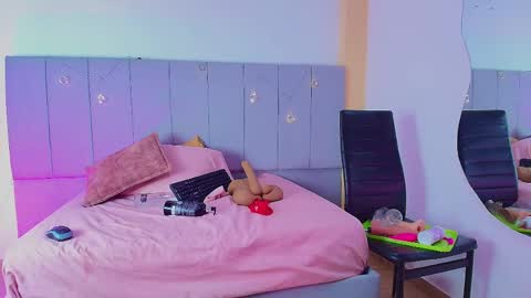 Liaa online show from 04/15/26, 09:15