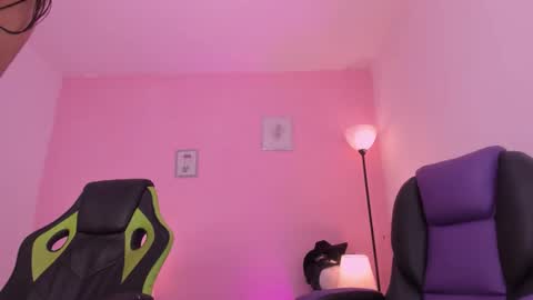 liaa moretzz online show from 11/24/25, 03:50