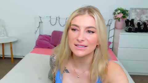 Lia online show from 03/20/26, 11:59