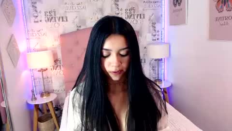 Lia 3 online show from 07/07/26, 12:09