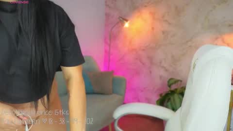 Lia Cox online show from 12/16/25, 03:11