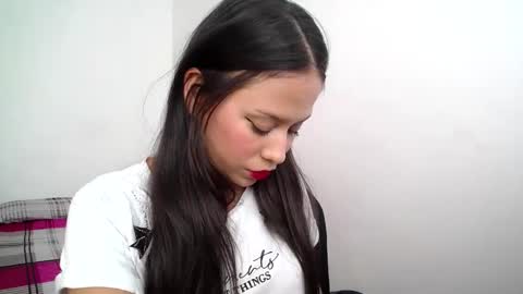 Lia online show from 10/03/25, 05:21