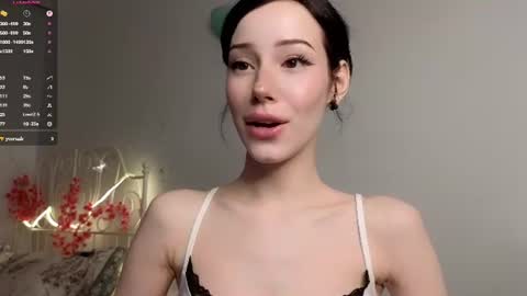 Lia  online show from 07/02/26, 08:53