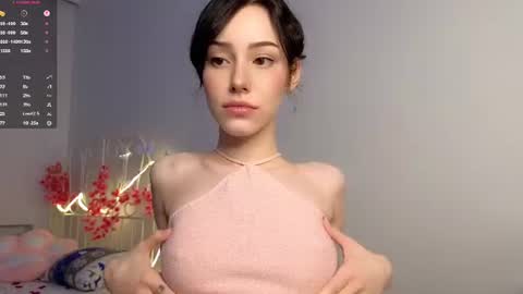 Lia  online show from 07/10/26, 09:45