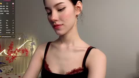 Lia  online show from 07/17/26, 10:00