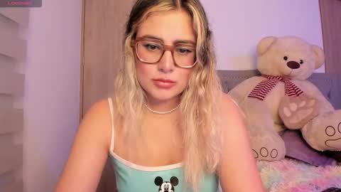 Snapshot of liahkimi chatting on 10/06/25, 10:51 Lia online show from 10/06/25, 10:51