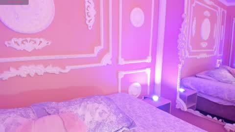 Lia lovet online show from 04/08/26, 07:58