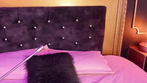 Lia lovet online show from 07/21/26, 07:49