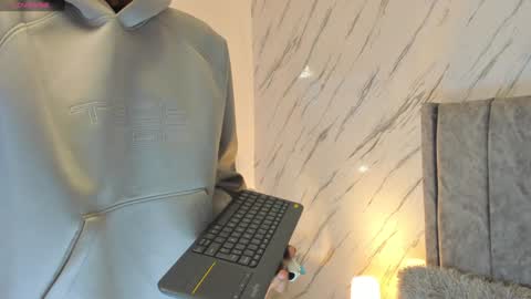 Snapshot of liam_055 chatting on 01/10/25, 12:47 Liam online show from 01/10/25, 12:47