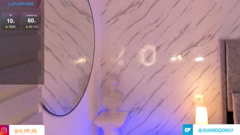 Snapshot of liam_055 chatting on 02/21/25, 08:18 Liam online show from 02/21/25, 08:18