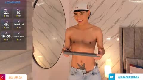 Snapshot of liam_055 chatting on 02/25/25, 12:24 Liam online show from 02/25/25, 12:24