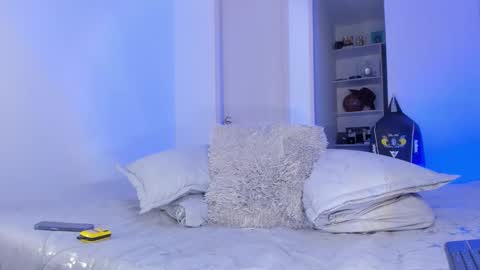 Snapshot of liam_055 chatting on 02/20/26, 06:26 Liam online show from 02/20/26, 06:26