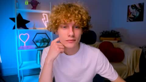 Liam online show from 03/12/25, 06:51