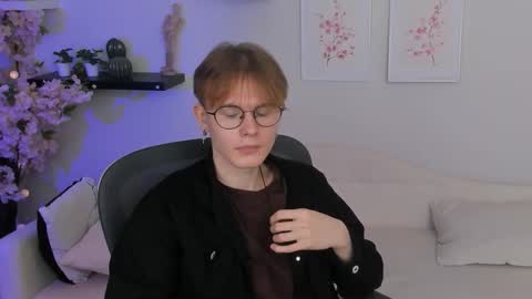 Snapshot of liam_blair chatting on 03/20/26, 05:45 LIAM online show from 03/20/26, 05:45