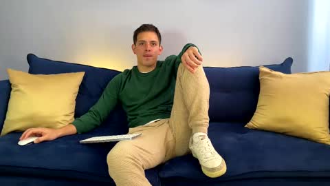 Liam online show from 02/12/25, 02:43