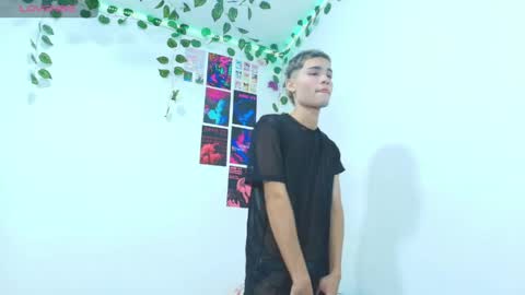 liam_honey18 online show from 05/29/26, 01:09