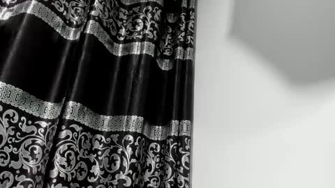 LIAM KLEIN online show from 12/27/24, 11:17