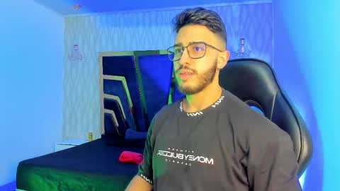 LIAM KLEIN online show from 02/02/26, 11:20