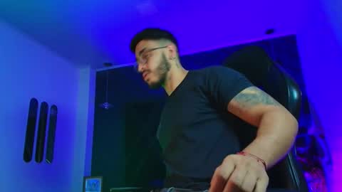 LIAM KLEIN online show from 04/02/26, 11:19