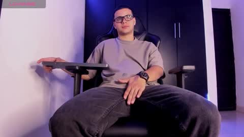 Liam online show from 03/21/26, 06:18