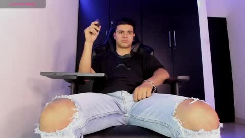 Liam online show from 04/07/26, 04:24