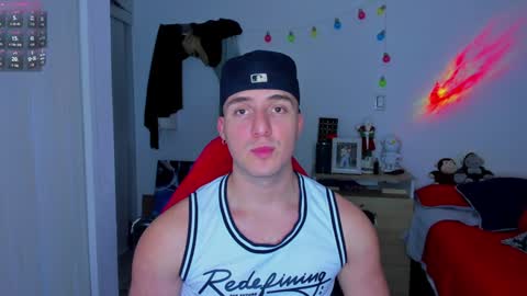 Snapshot of liam_oficial chatting on 12/12/24, 03:43 liam online show from 12/12/24, 03:43