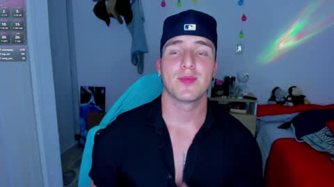 Snapshot of liam_oficial chatting on 01/15/25, 09:02 liam online show from 01/15/25, 09:02