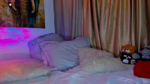 Snapshot of liam_oficial chatting on 09/28/25, 02:50 liam online show from 09/28/25, 02:50