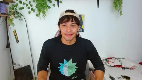 Snapshot of liam_xul chatting on 10/09/25, 08:29 liamxul online show from 10/09/25, 08:29