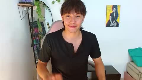 Snapshot of liam_xul chatting on 10/14/25, 07:36 liamxul online show from 10/14/25, 07:36