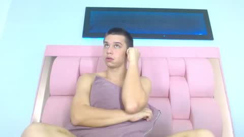 liam_york online show from 12/01/25, 01:38