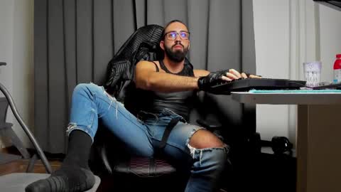 Liam online show from 03/02/25, 09:43