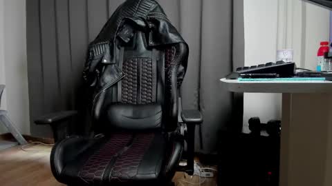 Liam online show from 03/03/25, 07:21