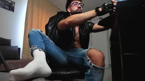 Liam online show from 02/16/26, 07:37