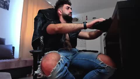 Liam online show from 03/08/26, 07:56