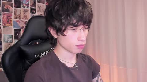 Liam online show from 12/31/24, 02:19