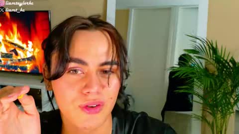 Tell me Liam online show from 10/23/25, 04:56