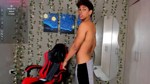 liamvibes212 online show from 03/19/26, 01:26