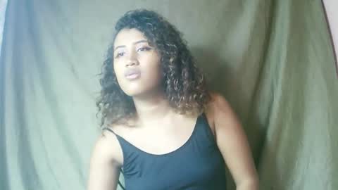 Liana9794 online show from 05/17/26, 11:39