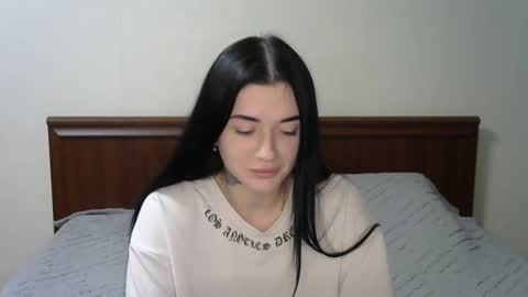 Snapshot of liana_diva chatting on 12/08/24, 03:35 liana_diva online show from 12/08/24, 03:35