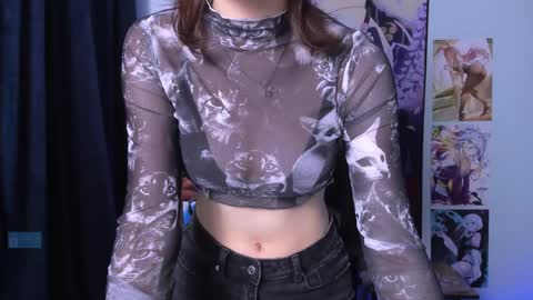 Snapshot of liana_kisses chatting on 12/04/24, 11:24 Little Liana online show from 12/04/24, 11:24