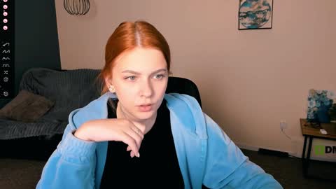 Snapshot of liana_kisses chatting on 12/07/24, 07:21 Little Liana online show from 12/07/24, 07:21