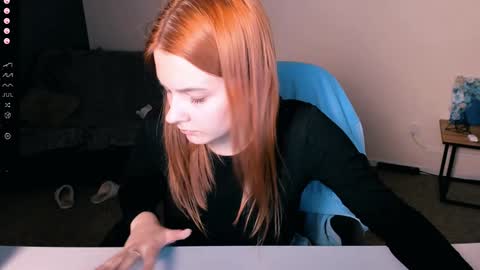 Snapshot of liana_kisses chatting on 12/08/24, 04:35 Little Liana online show from 12/08/24, 04:35